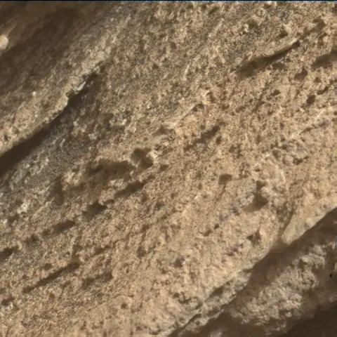 Sol 2581: Mars Hand Lens Imager (MAHLI)