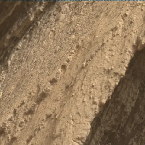 Sol 2581: Mars Hand Lens Imager (MAHLI)