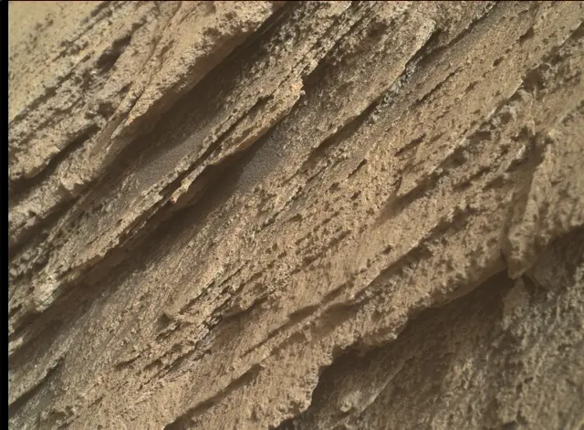 Sol 2581: Mars Hand Lens Imager (MAHLI)