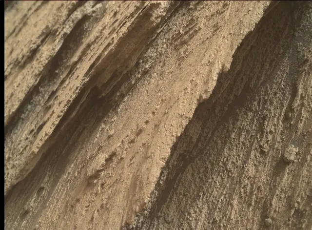 Sol 2581: Mars Hand Lens Imager (MAHLI)