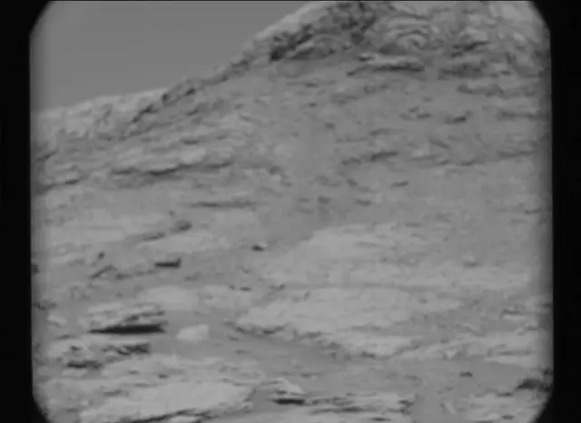 Sol 2582: Mast Camera (Mastcam)