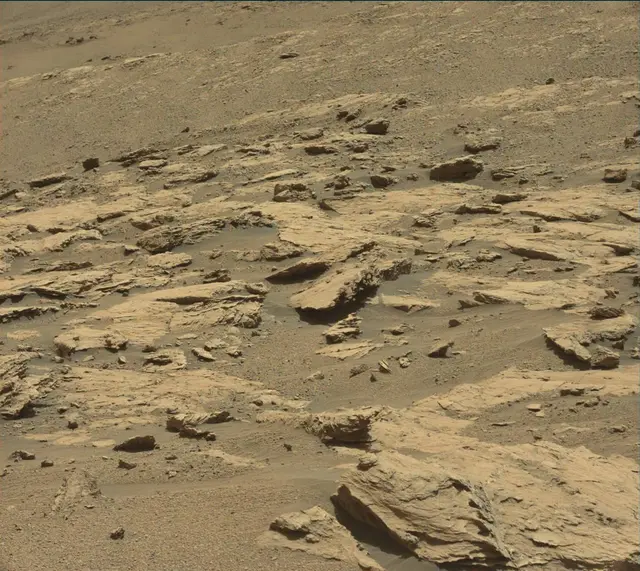 Sol 2582: Mast Camera (Mastcam)