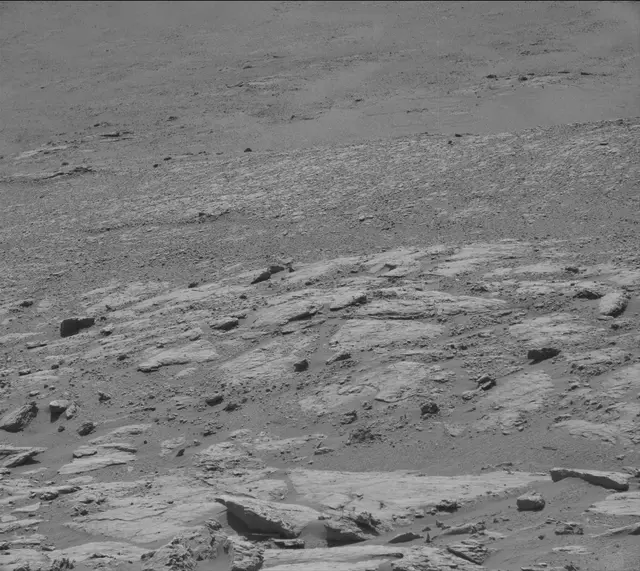 Sol 2582: Mast Camera (Mastcam)