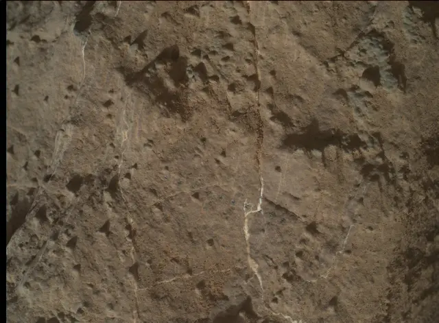 Sol 2583: Mars Hand Lens Imager (MAHLI)