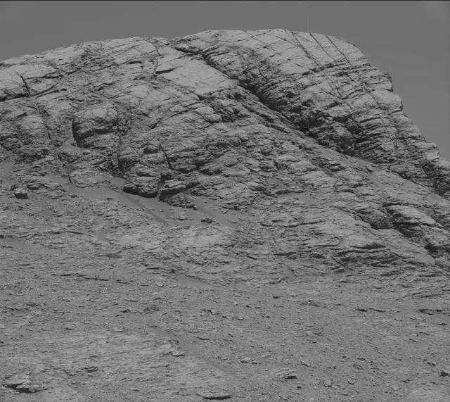 Sol 2584: Mast Camera (Mastcam)