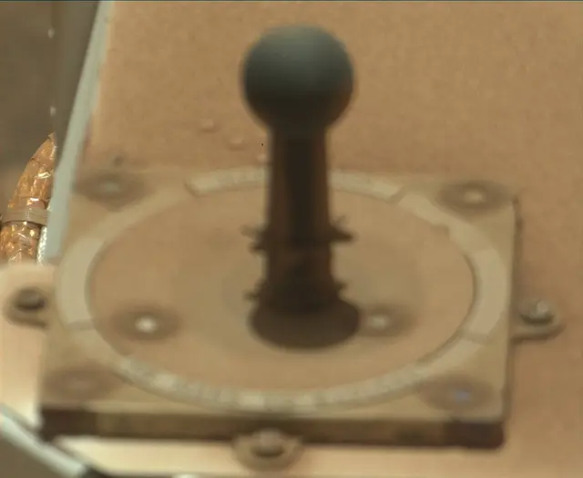 Sol 2584: Mast Camera (Mastcam)