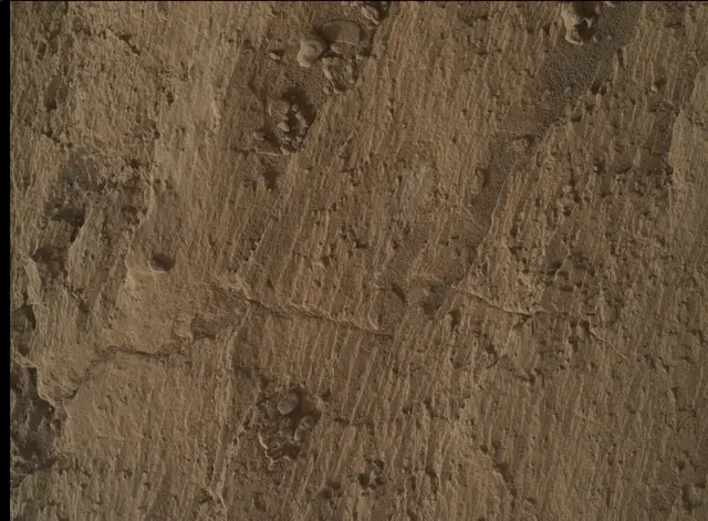 Sol 2585: Mars Hand Lens Imager (MAHLI)