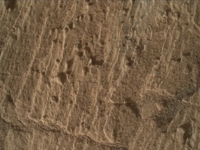 Sol 2585: Mars Hand Lens Imager (MAHLI)