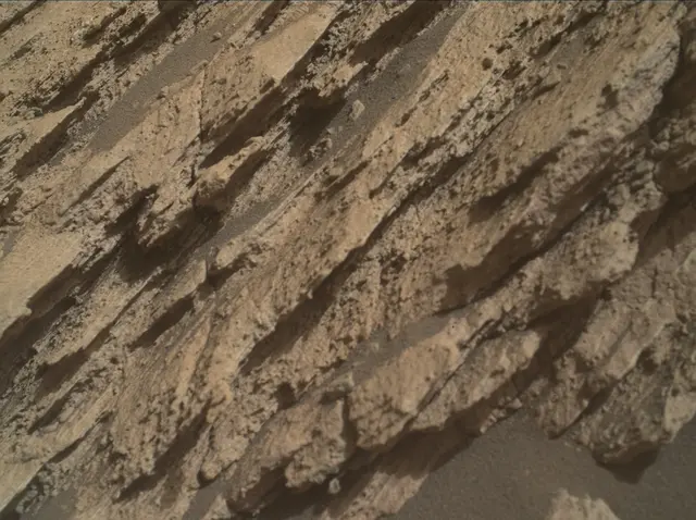 Sol 2585: Mars Hand Lens Imager (MAHLI)