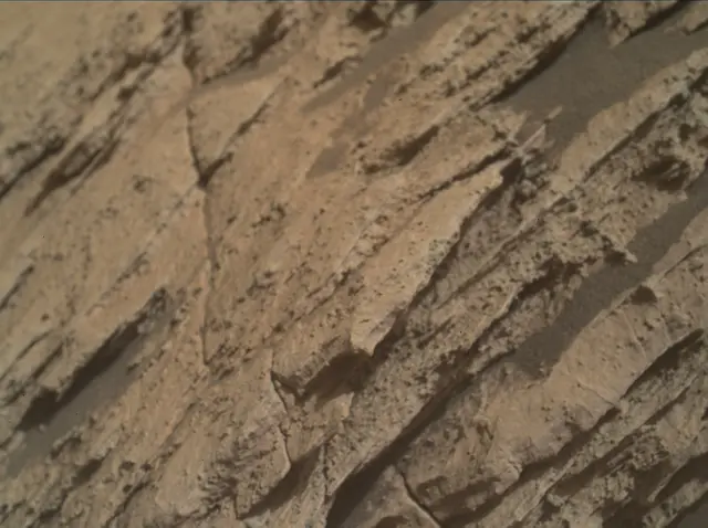 Sol 2585: Mars Hand Lens Imager (MAHLI)