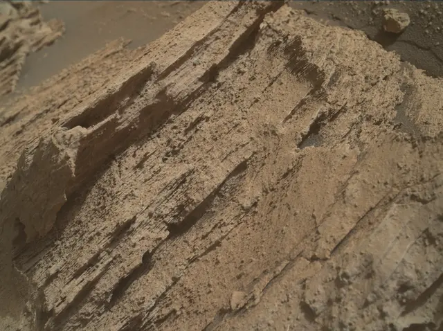 Sol 2585: Mars Hand Lens Imager (MAHLI)