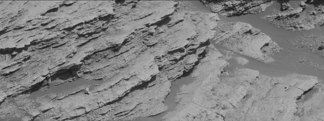 Sol 2586: Mast Camera (Mastcam)