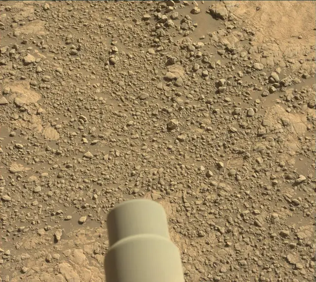 Sol 2586: Mast Camera (Mastcam)