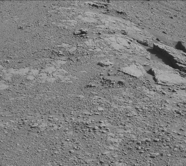 Sol 2586: Mast Camera (Mastcam)