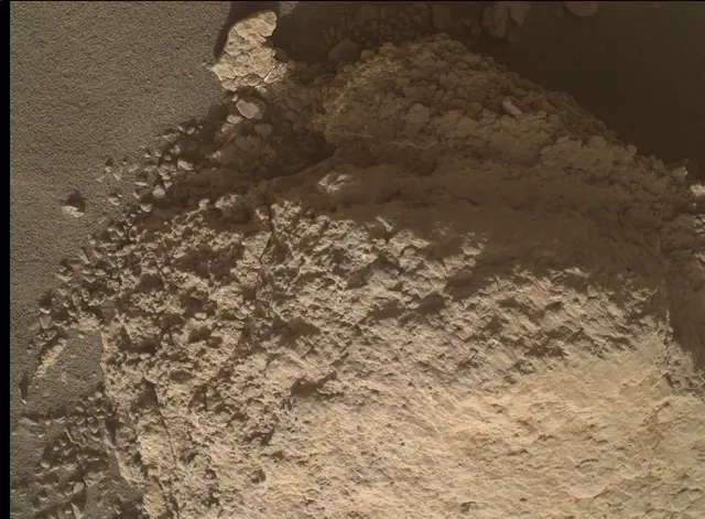 Sol 2587: Mars Hand Lens Imager (MAHLI)
