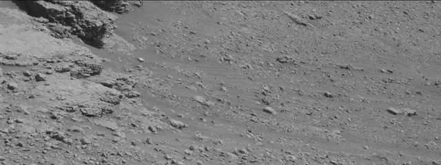 Sol 2588: Mast Camera (Mastcam)