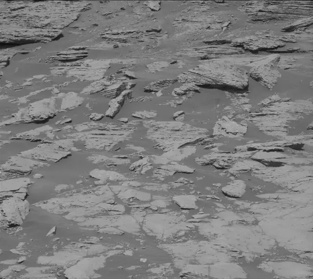 Sol 2588: Mast Camera (Mastcam)