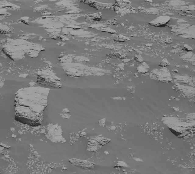 Sol 2588: Mast Camera (Mastcam)