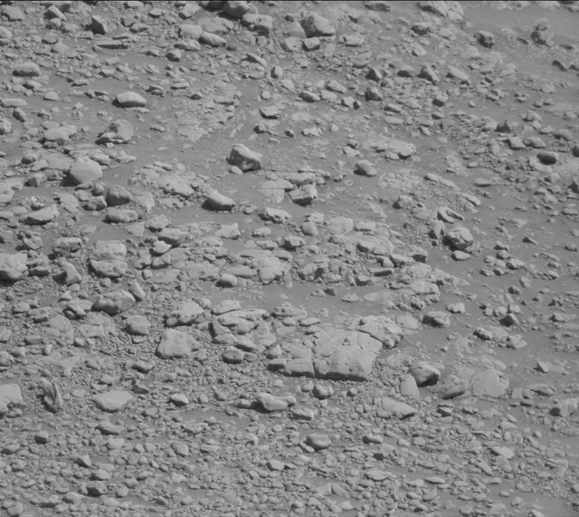 Sol 2588: Mast Camera (Mastcam)