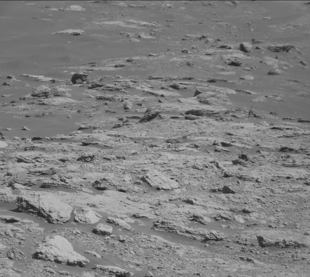 Sol 2588: Mast Camera (Mastcam)