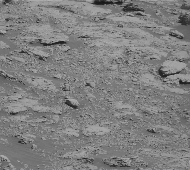 Sol 2588: Mast Camera (Mastcam)