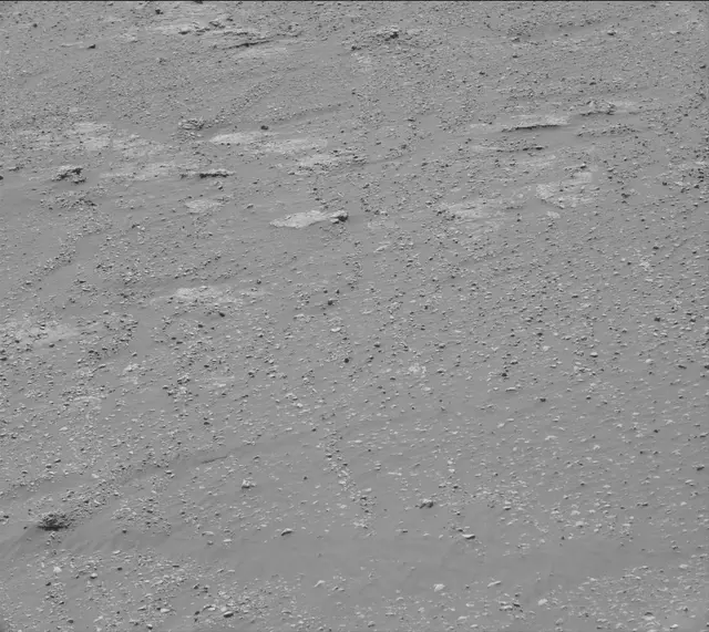 Sol 2589: Mast Camera (Mastcam)