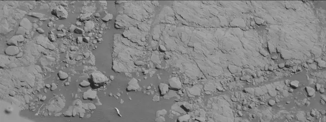Sol 2590: Mast Camera (Mastcam)