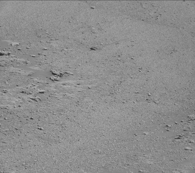 Sol 2590: Mast Camera (Mastcam)
