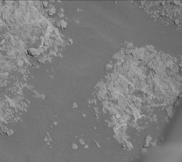 Sol 2591: Mast Camera (Mastcam)