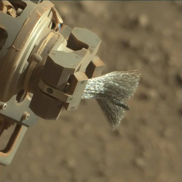 Sol 2591: Mast Camera (Mastcam)
