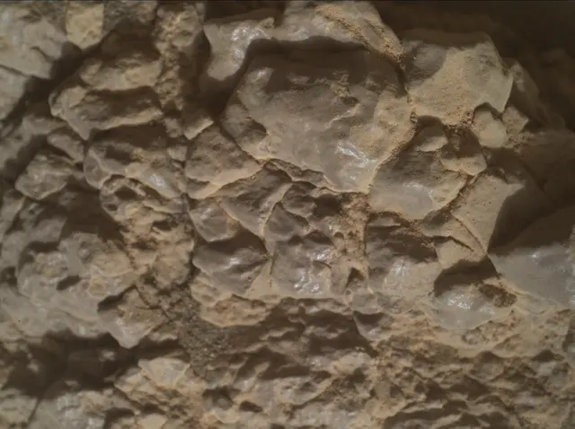 Sol 2591: Mars Hand Lens Imager (MAHLI)