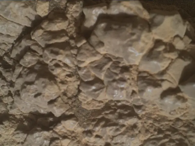 Sol 2591: Mars Hand Lens Imager (MAHLI)