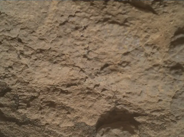 Sol 2591: Mars Hand Lens Imager (MAHLI)