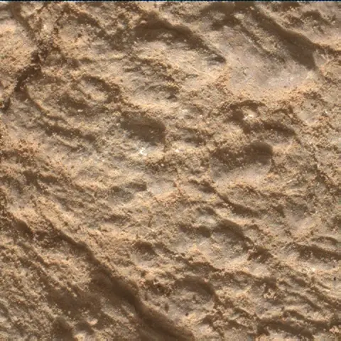 Sol 2591: Mars Hand Lens Imager (MAHLI)