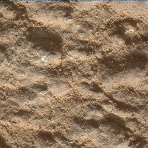 Sol 2591: Mars Hand Lens Imager (MAHLI)
