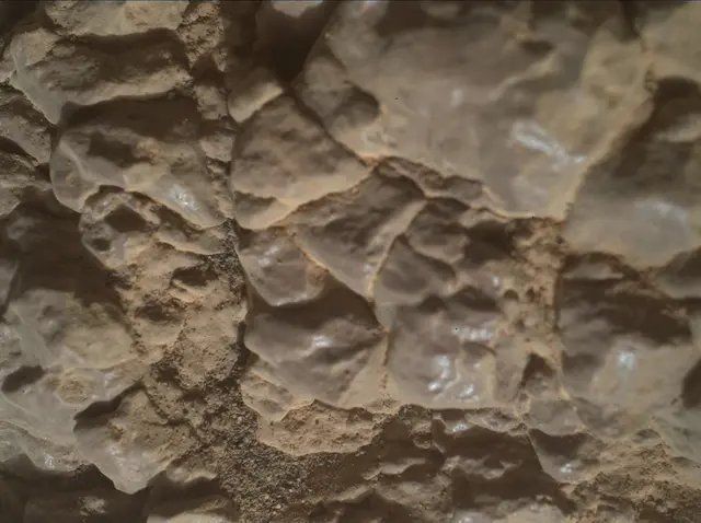 Sol 2591: Mars Hand Lens Imager (MAHLI)