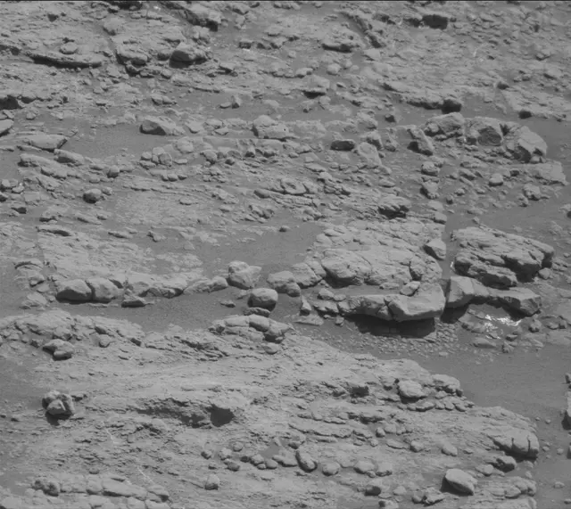 Sol 2592: Mast Camera (Mastcam)