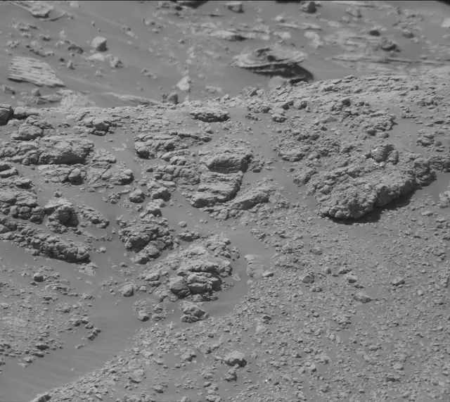Sol 2592: Mast Camera (Mastcam)