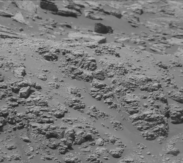 Sol 2592: Mast Camera (Mastcam)