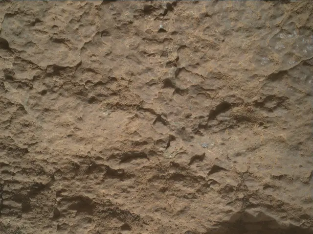 Sol 2592: Mars Hand Lens Imager (MAHLI)
