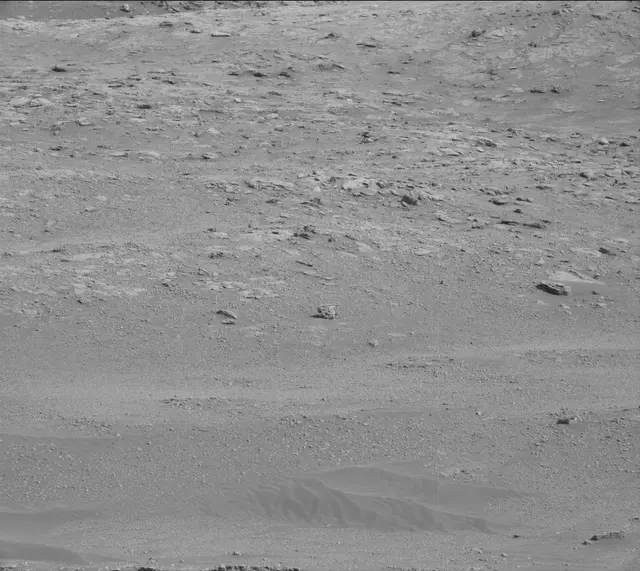 Sol 2593: Mast Camera (Mastcam)