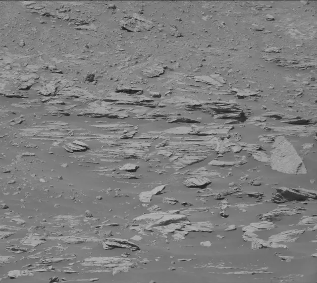 Sol 2594: Mast Camera (Mastcam)