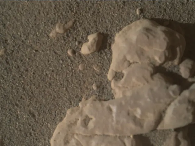 Sol 2594: Mars Hand Lens Imager (MAHLI)