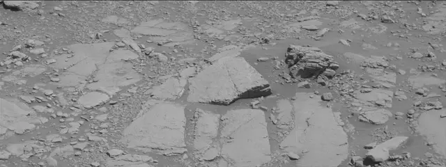 Sol 2597: Mast Camera (Mastcam)