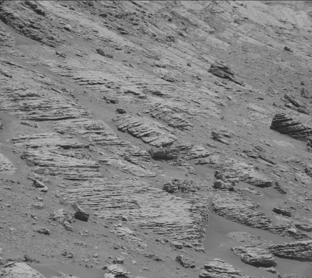 Sol 2597: Mast Camera (Mastcam)