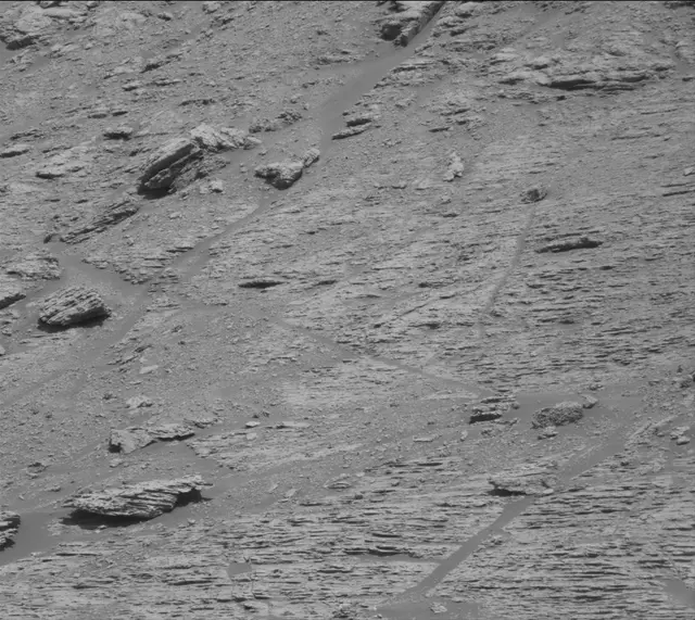 Sol 2597: Mast Camera (Mastcam)