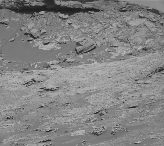 Sol 2597: Mast Camera (Mastcam)