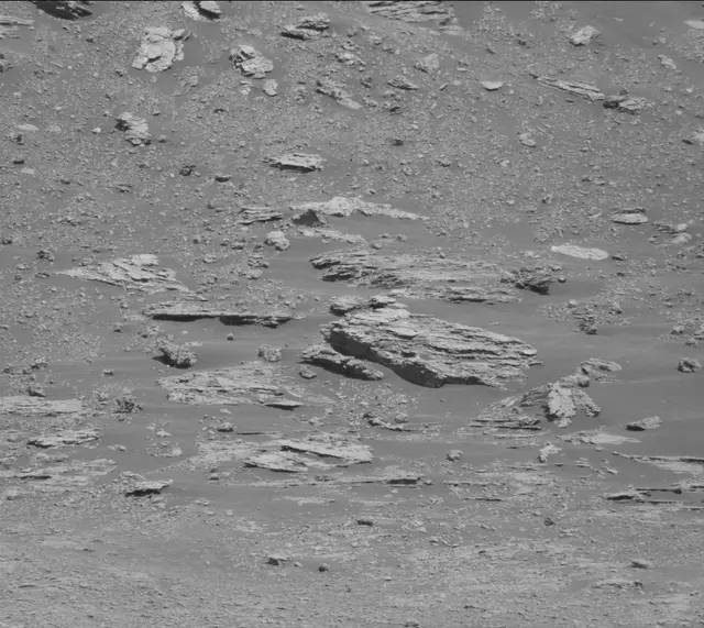 Sol 2597: Mast Camera (Mastcam)