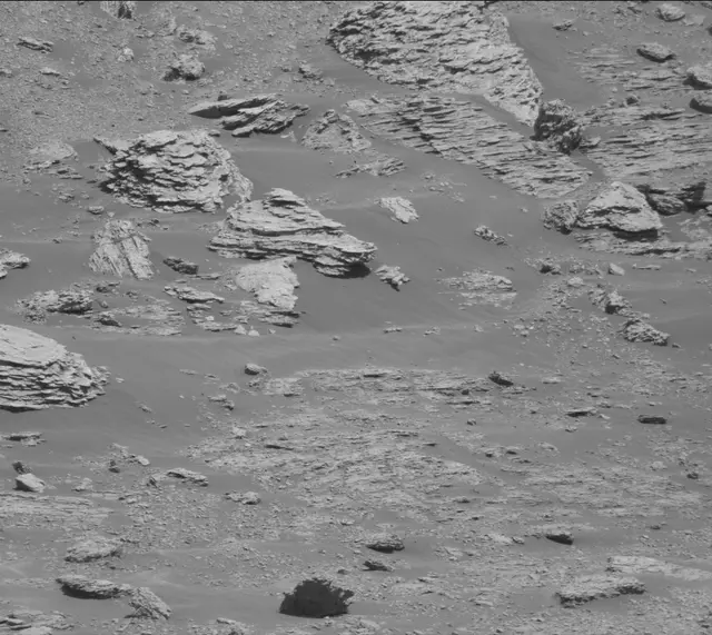 Sol 2597: Mast Camera (Mastcam)