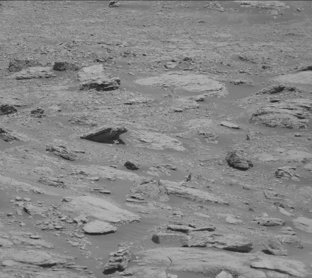 Sol 2597: Mast Camera (Mastcam)